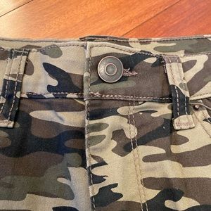 NOBO High Rise Skinny Camouflage Pants - Size 15